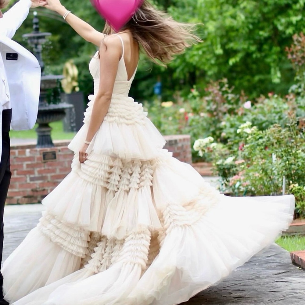 Sherri Hill Cream Layered Maxi Dress - Picture 2 of 5